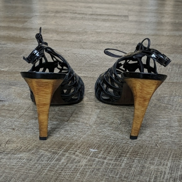 Stuart Weitzman black patent leather sandals - Picture 5 of 6